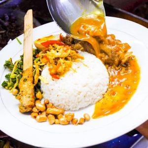 Ayam Betutu - Indonesian Food YOU NEED TO EAT in Bali, Indonesia!