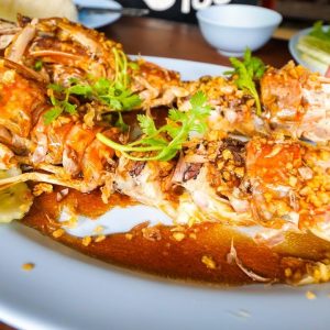 Koh Chang Island - PRISTINE SEAFOOD FISHING VILLAGE and Spicy Curries | Food Travel Guide!
