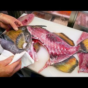 Japanese Street Food - GIANT FISH HEAD Cooked Two Ways Okinawa Seafood Japan