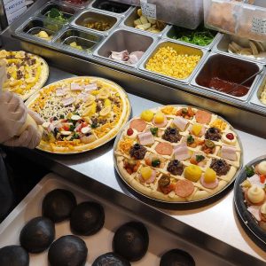 푸짐한 토핑의 끝판왕! 입맛대로 나눠먹는 피자3종(풀소유,만수르,4형제) / Korean style pizza with rich toppings