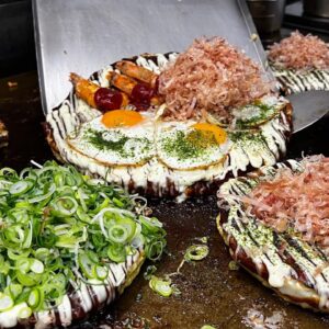 하루 손님 1800명, 한달 매출 10억!? 대박터진 대왕 오코노미야키 japanese pancake, giant okonomiyaki - japanese street food